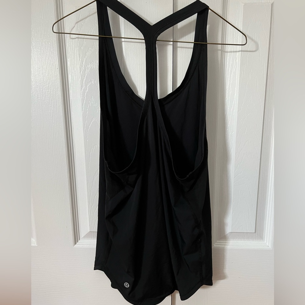 Lululemon workout top